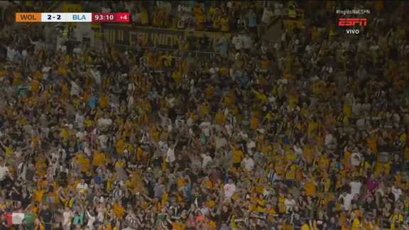 Gol de Raúl Jiménez! Ídolo do Wolverhampton marca nos acréscimos em sua reestreia pelos Lobos