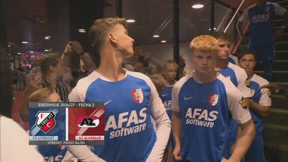Mateo Chávez sale en el XI de gala del AZ Alkmaar ante Utrecht