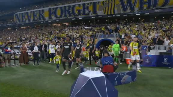 Fenerbahce recibe a Lyon en la ida de los playoffs clasificatorios para la UEFA Champions League