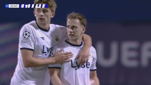 ¡Tres dedos y golazo de Christiansen para el descuento de Viking!