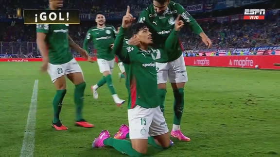 Gustavo Gómez ganó en las alturas y anotó el 1-0 ante Cerro Porteño por la Libertadores