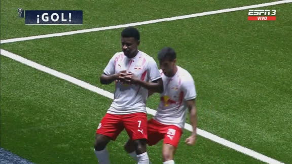 ¡Serie igualada! Ramires puso el 1-0 de Bragantino ante Mineiro