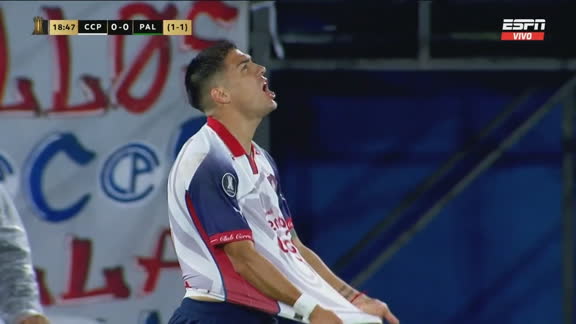 ¡No se puede creer lo que falló Ivan Ramirez ante Palmeiras en la Libertadores!