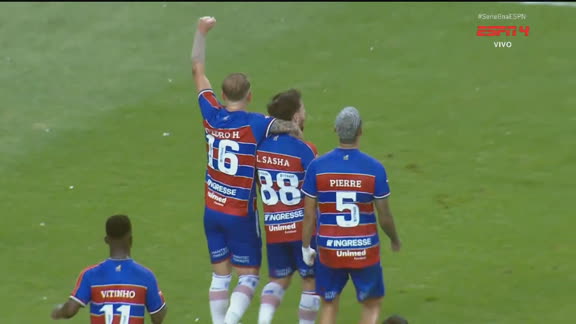 Gol do Fortaleza! Lucas Sasha aproveita sobra na área e abre o placar para  o Laion; VEJA