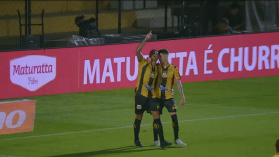 Gol do Novorizontino! Robson aproveita bobeira da zaga do América-MG, faz jogada individual e não perdoa