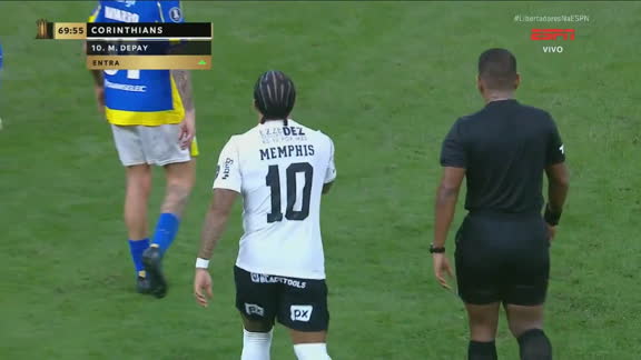 MEMPHIS EM CAMPO! Camisa 10 do Corinthians entra contra o Rosario Central pela 1ª vez após renovar contrato