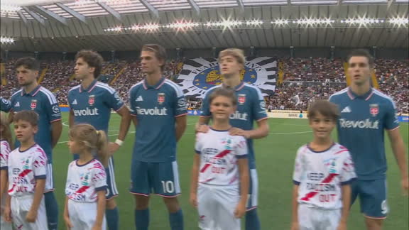 El Como de Nico Paz hace su debut en la Serie A
