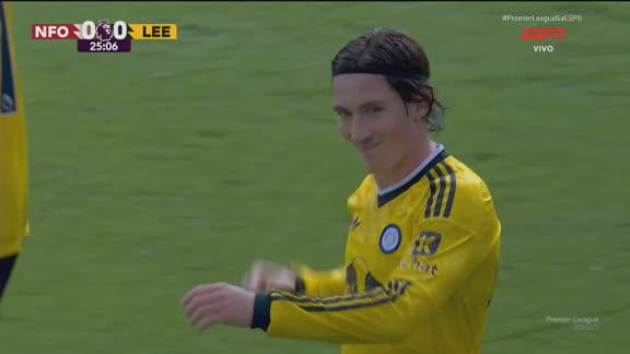 Gol anulado do Leeds! Harry Wilson marca contra o Nottingham Forest, mas arbitragem invalida lance; VEJA