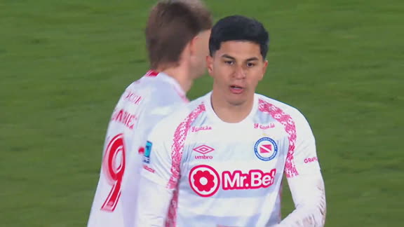 ¡Entró y facturó: golazo de Verón para el empate de Argentinos!