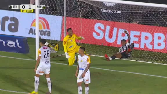Inacreditável! Max perde gol sozinho na cara contra o Novorizontino e desperdiça chance de abrir o placar para o Athletic; VEJA