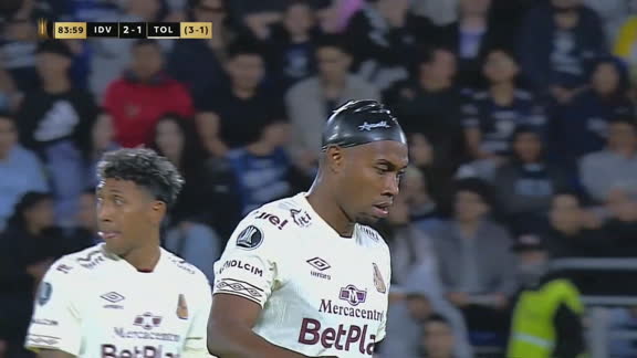 Golazo impresionante de Junior Hernández para Deportes Tolima