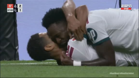 Vinicius Junior se sumó a la fiesta del Real Madrid y puso el 3-1 ante la Real Sociedad