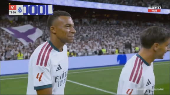Kiki show: Mbappé festejó el 4-1 ante Real Sociedad y firmó su hat-trick