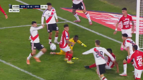 ¡Nadie puede creer cómo no fue gol de River!