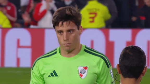 ¡Beltrán le atajó el penal a Olivera!