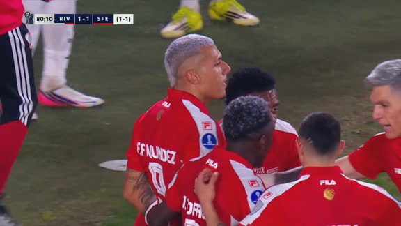 Fagúndez cambió penal por gol ante River en la Sudamericana