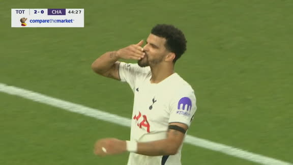 ¡Derechazo y adentro: Solanke marcó el 2-0 para los Spurs!