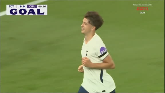 Golaço do Tottenham! Mikey Moore solta um 'foguete' e faz 1 x 0 contra o Charlton; VEJA
