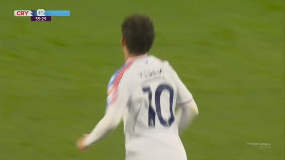 Gran tiro libre de Yeremy Pino, rebote en Donnarumma y descuento del Palace