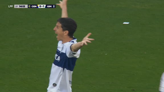 ¡Nacho Fernández la puso contra el palo y gritó el primero de Gimnasia!