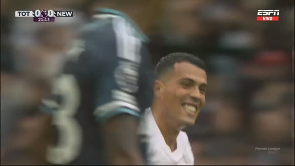 ¡Qué cerca pasó! Pedro Porro tuvo el primero ante Newcastle