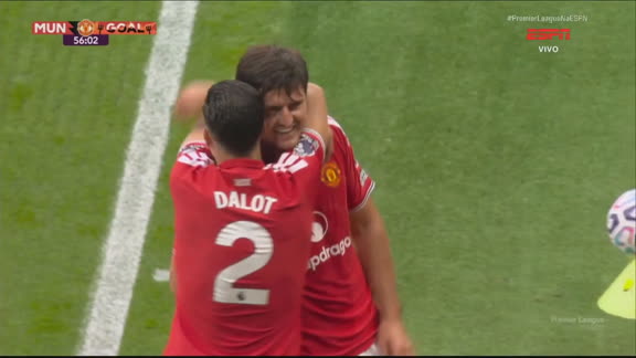 Gol do Manchester United! Maguire se aventura no ataque, conta com desvio e vira contra o Ipswich; VEJA