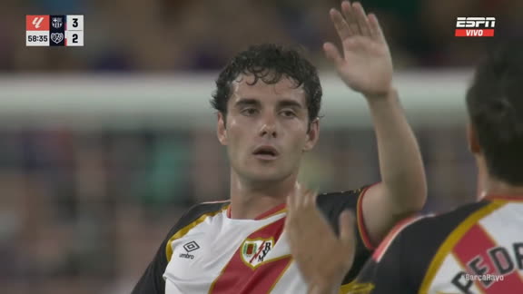 ¡Camello cargó al equipo y firmó su doblete ante Barcelona!