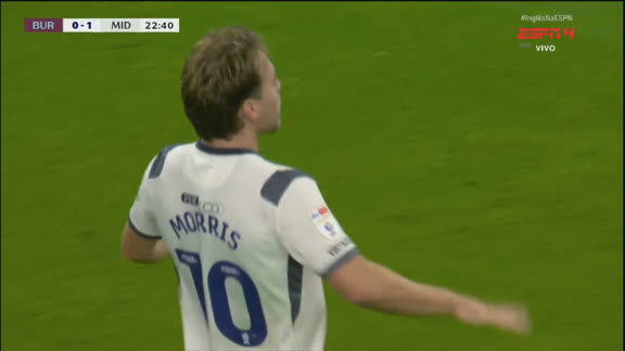 Gol do Middlesbrough! Aidan Morris acerta belo chute de fora da área e abre o placar contra o Burnley; VEJA