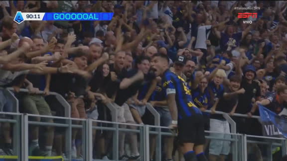 GOL DA VIRADA DA INTER! Lautaro Martínez faz 3 a 2 contra o Napoli nos acréscimos para enlouquecer o San Siro