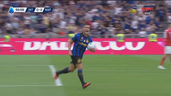 Gol da Inter! Dimarco encontra Lautaro Martínez na pequena área, e argentino diminui a desvantagem