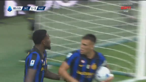Gol da Inter! Carlos Augusto cruza na medida para Thuram empatar contra o Napoli