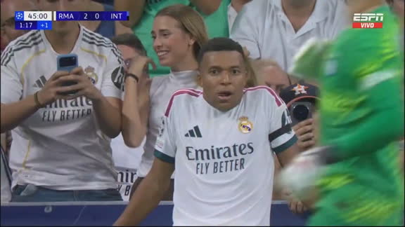¡Nadie sabe cómo no fue gol del Real Madrid ante Inter!
