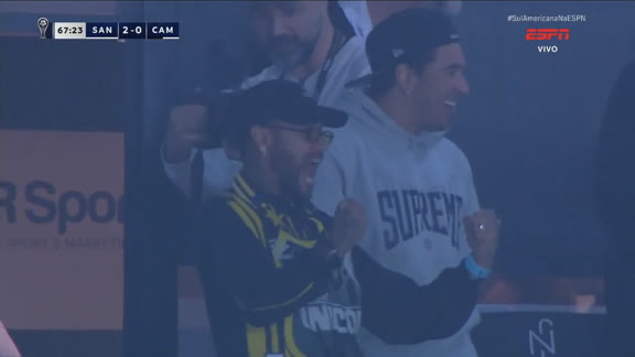 GOLAÇO DO SANTOS! Gabigol dá passe de gênio, e Oliva emenda voleio para ampliar contra o Atlético-MG; VEJA