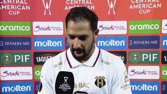 Celso Borges: "Buscaremos hacernos fuertes en casa y hay que hacerlo bien"