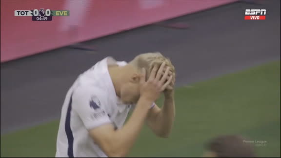 ¡Se lo perdió Van Hecke! Tottenham estuvo cerca del primero