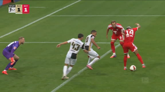 Pisada y definición de taco: Lucho Díaz, cerca de un golazo ante Elversberg