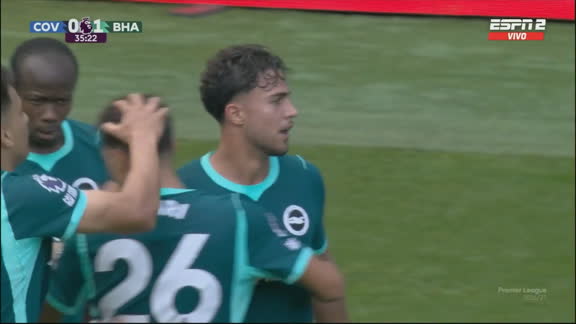 ¡Para un cuadro! Golazo de Kostoulas ante Coventry