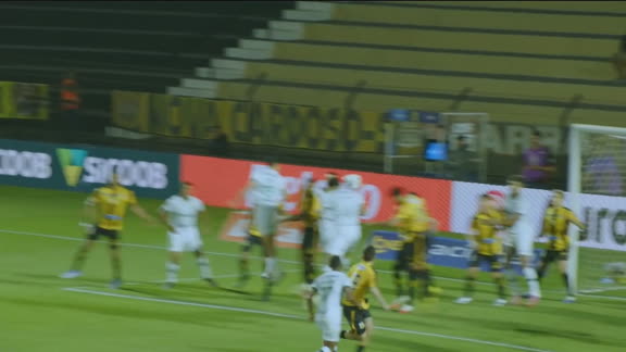 GOL DO CUIABÁ! Vitor Mendes aproveita escanteio para abrir o placar contra o Novorizontino; VEJA
