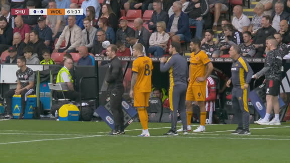 Minutos para Raúl Jiménez en busca del gol para los Wolves