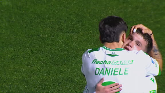 ¡Golazo a pura gambeta de Lautaro Gómez para Banfield!