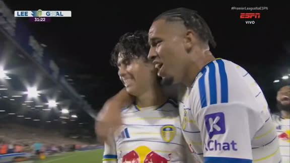 Gol do Leeds! Tanaka abre o placar contra o Newcastle pela Premier League