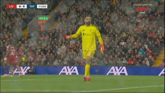 Salva, Mamardashvili! Goleiro do Liverpool faz milagre, defende chute de Bergvall de joelho e evita gol do Tottenham