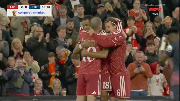 Gol do Liverpool! Gakpo recebe de Mac Allister, bate cruzado, acerta lindo chute e amplia contra o Tottenham