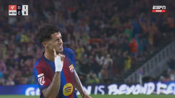 ¡Golazo de Cancelo para el 1-0 de Barcelona ante Racing de Santander!