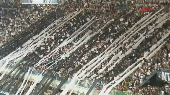 Pela virada! Torcida do Atlético-MG faz linda festa na Arena MRV antes de 'decisão' contra o Santos; VEJA
