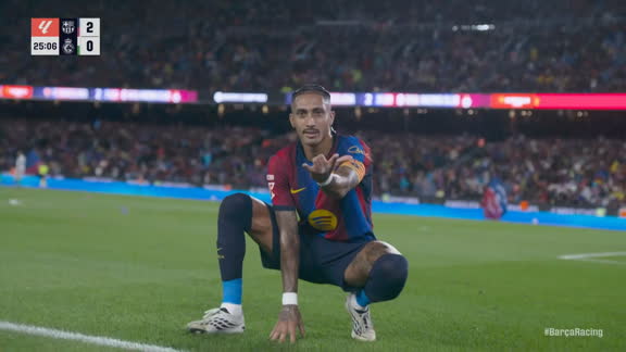 Raphinha aprovechó la pena máxima y firmó el 2-0 del Barcelona