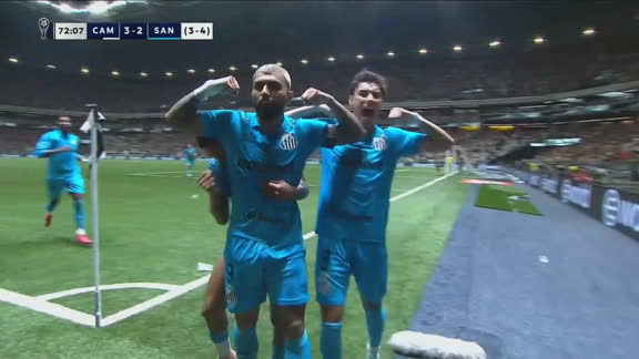 Predestinado! Gabigol recebe lindo passe de Arthur, aproveita erro de Lyanco e marca para o Santos contra o Galo