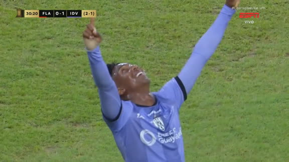 Gol do Del Valle! Ayrton Lucas falha na marcação, e Reasco castiga o Flamengo no Maracanã; VEJA