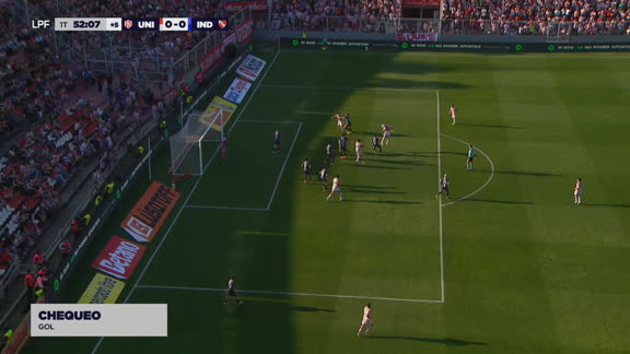 Polémica en Santa Fe: el VAR anuló el 1-0 de Unión por offside