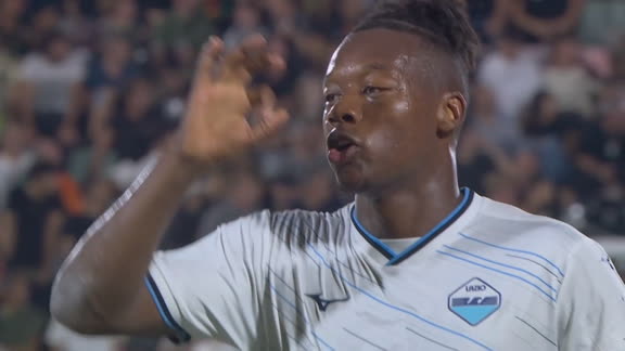 ¡Asistencia top de Tavares y gol de Noslin, la fórmula de Lazio para el segundo ante Venezia!